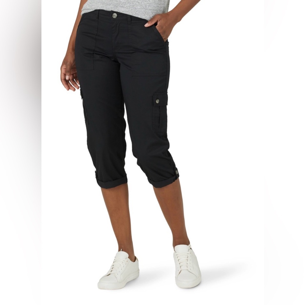 NWT Lee Women's Relaxed Fit Austyn Cargo Capri Pant - Black, - Picture 5 of 16